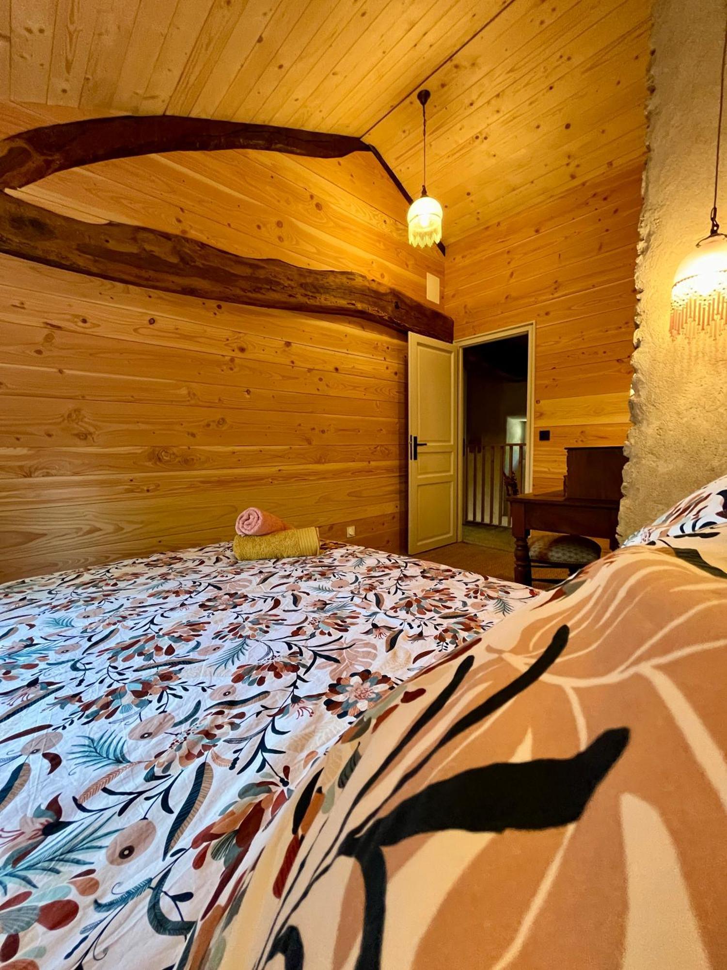 Parenthese En Foret - Lodge Baliveau Le Bez  Exteriör bild