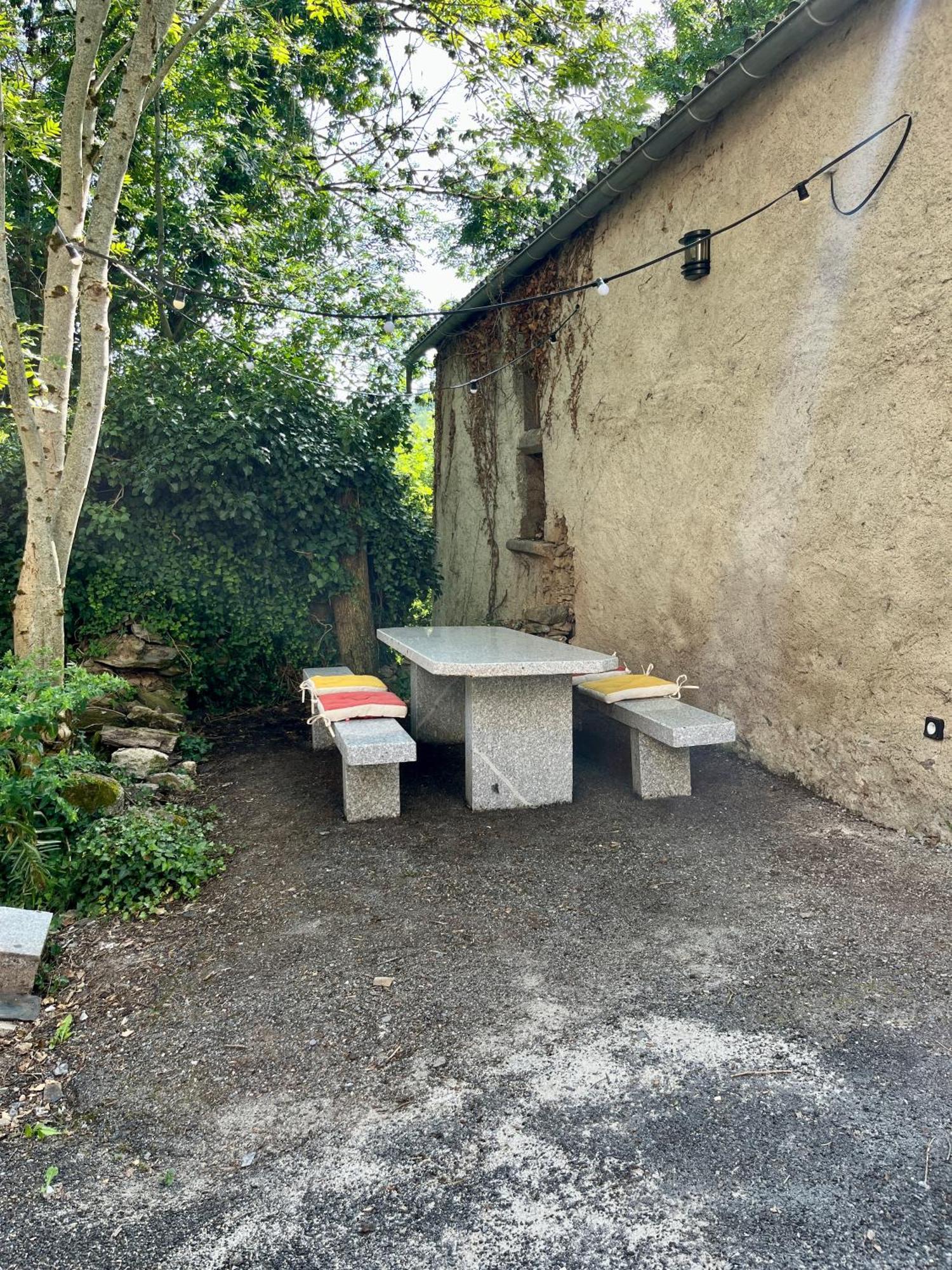 Parenthese En Foret - Lodge Baliveau Le Bez  Exteriör bild